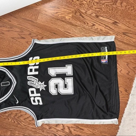 Nike NBA Authentics Tim Duncan Spurs Jersey - Picture 5 of 12